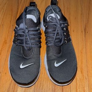 Nike Prestos